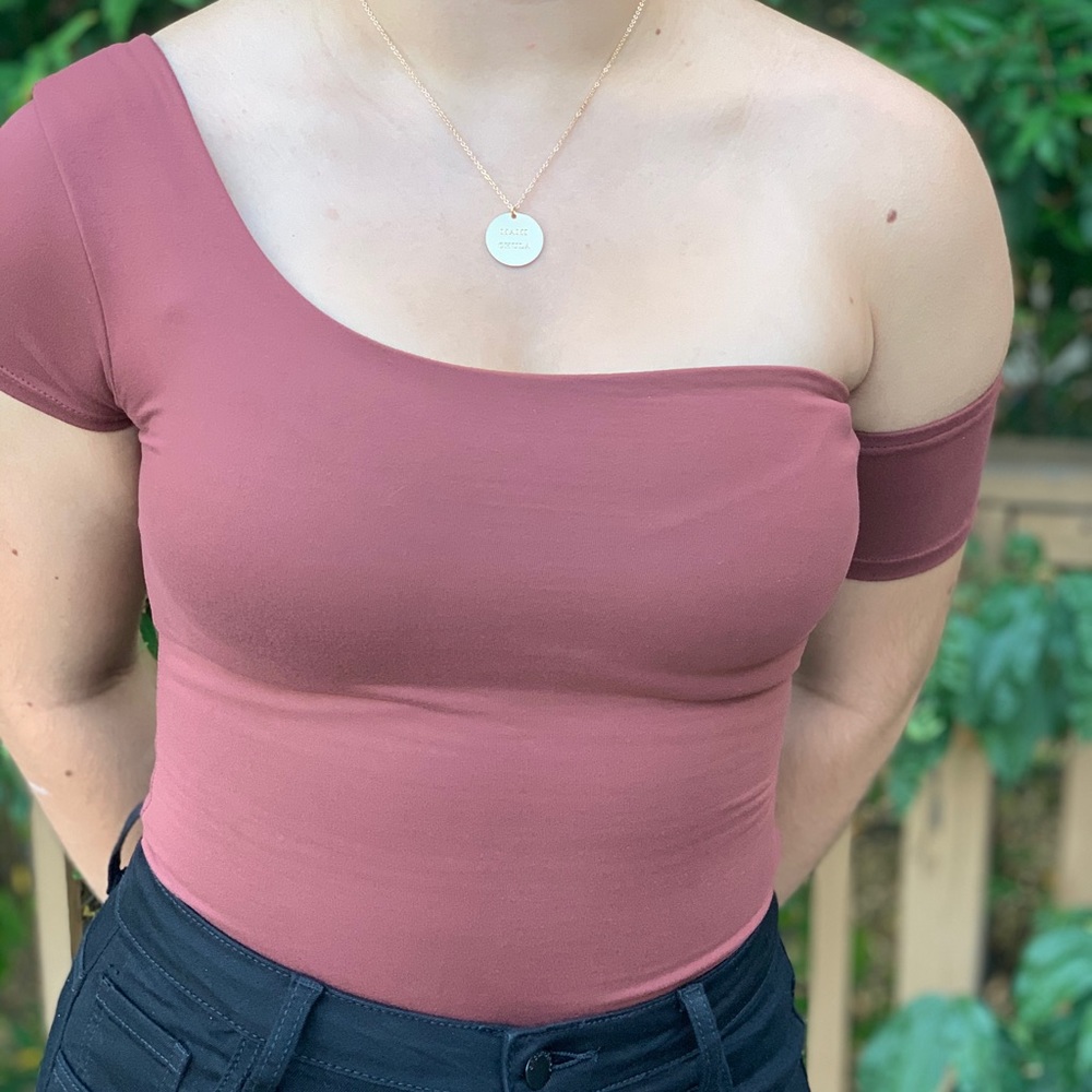 Open shoulder bodysuit